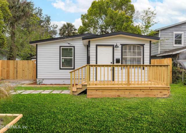 Property at 1046 Dyal St, Jacksonville, FL 32206, 2 beds, 2 baths