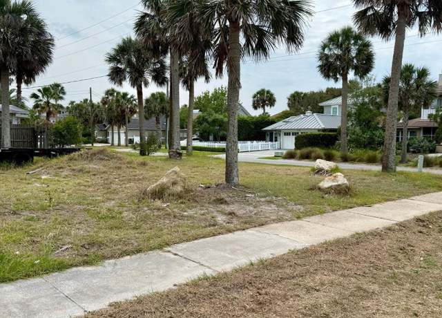 Property at 174 13th St, Atlantic Beach, FL 32233