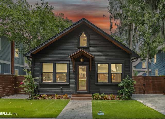 Property at 74 Sanford St, St. Augustine, FL 32084, 2 beds, 2.5 baths