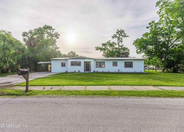 Property at 3747 Copper Cir E, Jacksonville, FL 32207, 4 beds, 2 baths