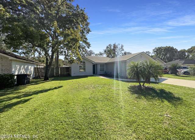 Property at 8037 MacInnes Dr E, Jacksonville, FL 32244, 3 beds, 2 baths