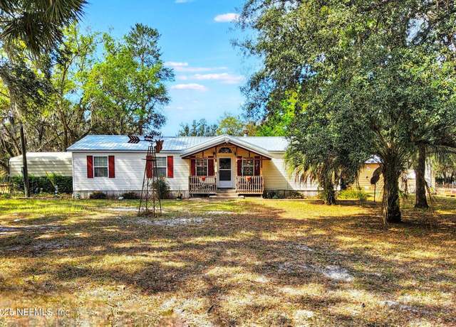 Property at 111 Penny Acres Ln, Welaka, FL 32112, 3 beds, 2 baths