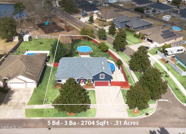 Property at 2590 Royal Pointe Dr, Green Cove Springs, FL 32043, 5 beds, 3 baths