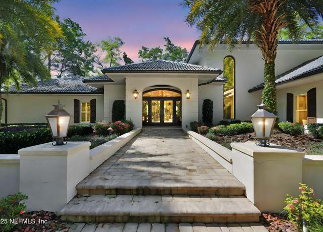 Property at 13918 Mandarin Oaks Ln, Jacksonville, FL 32223, 6 beds, 6.5 baths