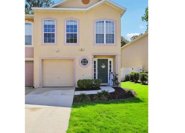 Property at 8227 Halls Hammock Ct, Jacksonville, FL 32244, 3 beds, 2.5 baths