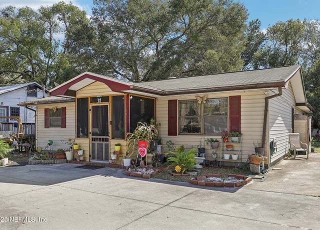 Property at 2127 Diana Dr, Palatka, FL 32177, 4 beds, 2 baths
