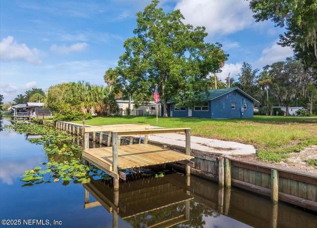 Property at 113 Palm St, Satsuma, FL 32189, 2 beds, 1 bath