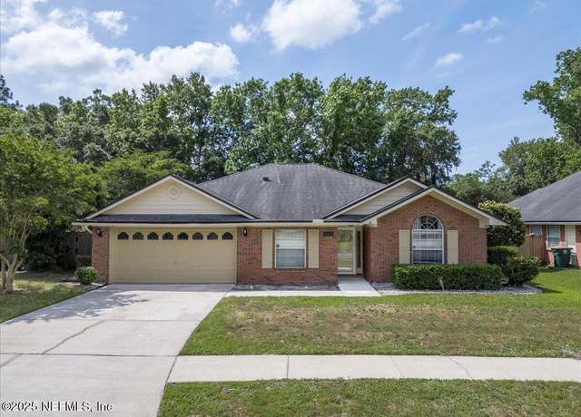 Property at 5060 Marble Egret Dr S, Jacksonville, FL 32257, 4 beds, 2 baths