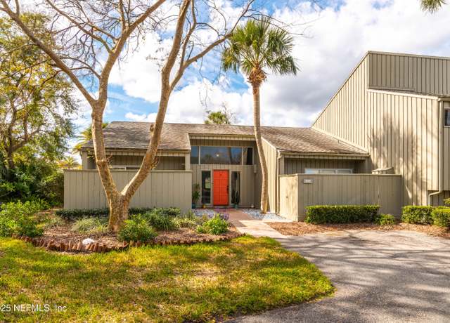 Property at 9996 Sawgrass Dr E, Ponte Vedra Beach, FL 32082, 3 beds, 2 baths