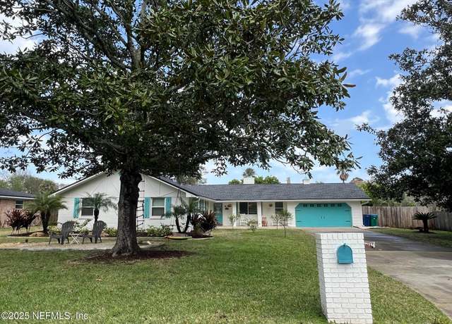 Property at 716 Oak St, Neptune Beach, FL 32266, 4 beds, 2.5 baths