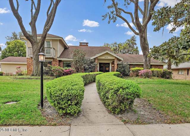 Property at 3672 Cathedral Oaks Pl N, Jacksonville, FL 32217, 5 beds, 3.5 baths