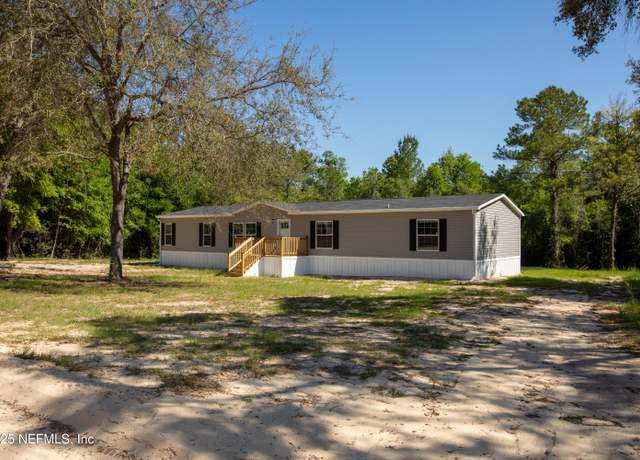 Property at 6012 Indian Trl, Keystone Heights, FL 32656, 4 beds, 3 baths
