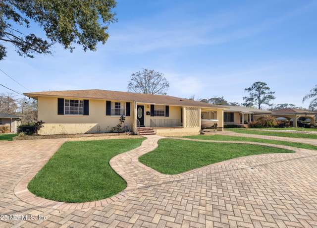 Property at 2454 Cedar Shores Cir, Jacksonville, FL 32210, 3 beds, 2.5 baths