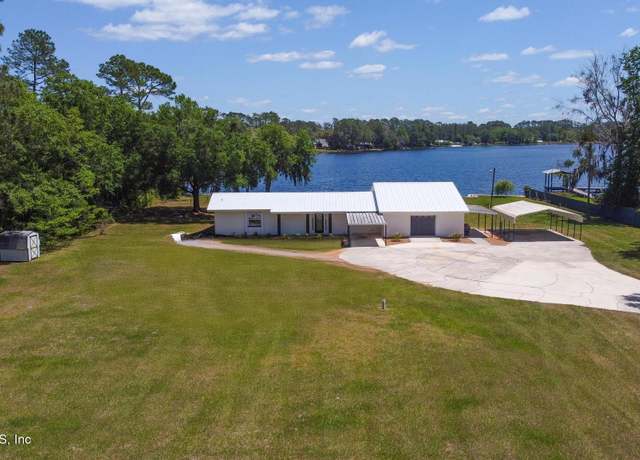 Property at 114 Evergreen Ct, Interlachen, FL 32148, 4 beds, 3.5 baths