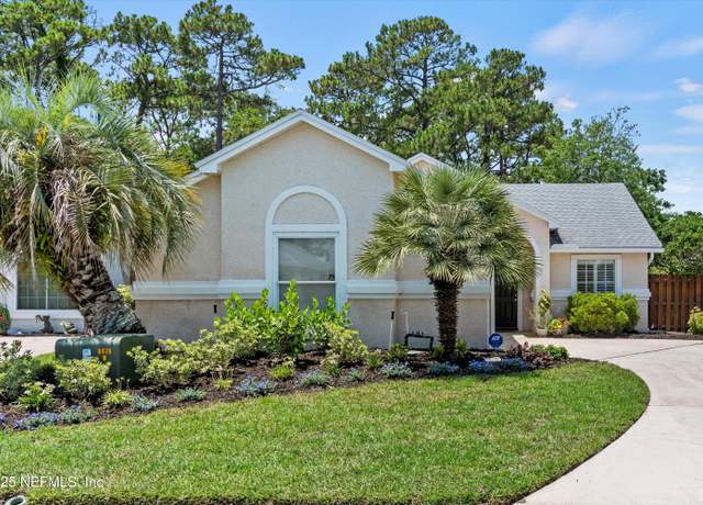 Property at 1578 Linkside Dr, Atlantic Beach, FL 32233, 3 beds, 2 baths