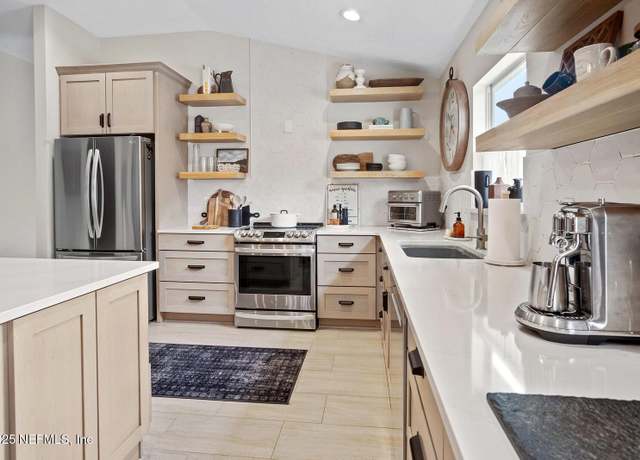 Property at 211 Tadcaster Ct, St. Johns, FL 32259, 3 beds, 2 baths