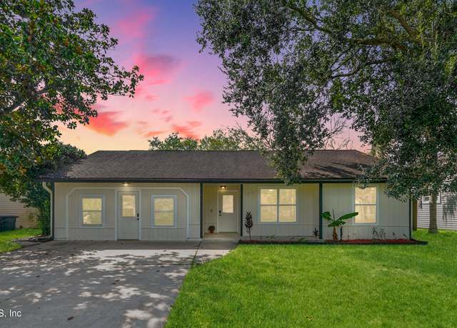 Property at 3255 Dowitcher Ln, Orange Park, FL 32065, 4 beds, 2 baths