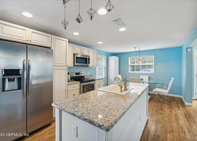 Property at 176 Oneida St, St. Augustine, FL 32084, 3 beds, 2 baths
