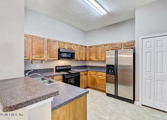 Property at 6788 Manotak Oaks Dr #107, Jacksonville, FL 32210, 3 beds, 2 baths