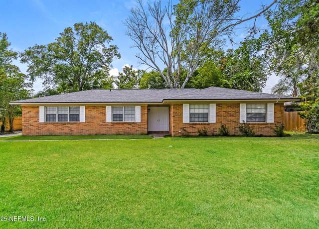 Property at 635 Custer Cir, Orange Park, FL 32073, 3 beds, 2 baths