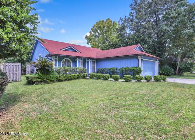 Property at 1539 Mountain Lake Dr W, Jacksonville, FL 32221, 3 beds, 2 baths