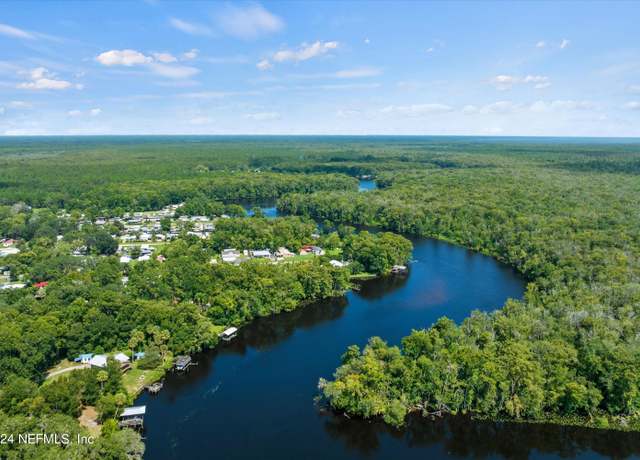 Property at 145 Finnigan Rd, Satsuma, FL 32189, 4 beds, 3 baths