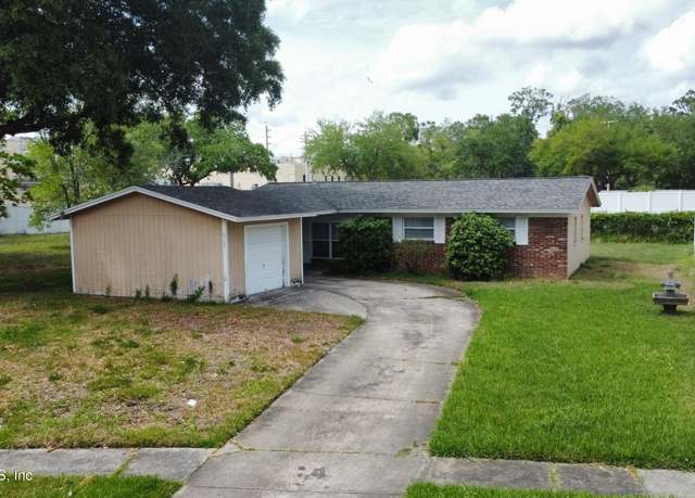 Property at 6103 Carranza Dr, Jacksonville, FL 32216, 3 beds, 2 baths