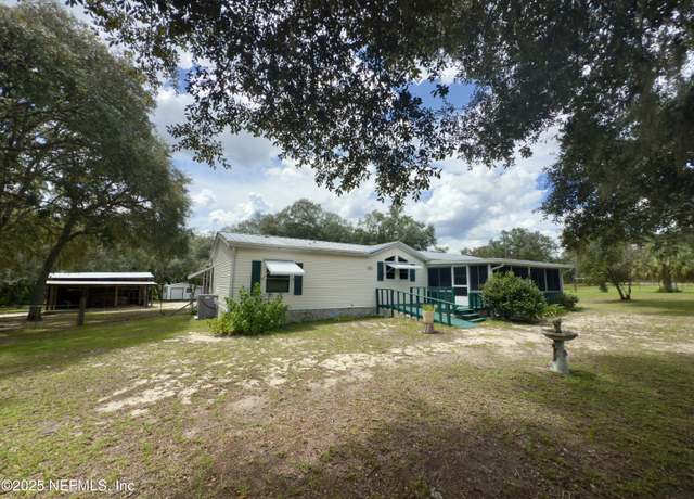 Property at 403 Lightning Ln, Interlachen, FL 32148, 3 beds, 2 baths