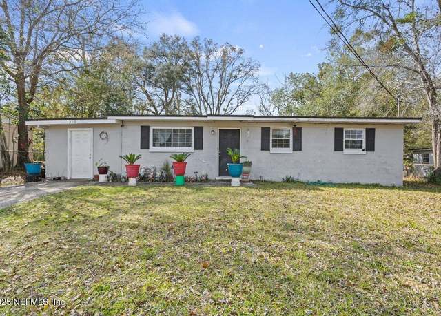 Property at 2310 Miss Muffet Ln W, Jacksonville, FL 32210, 3 beds, 1 bath
