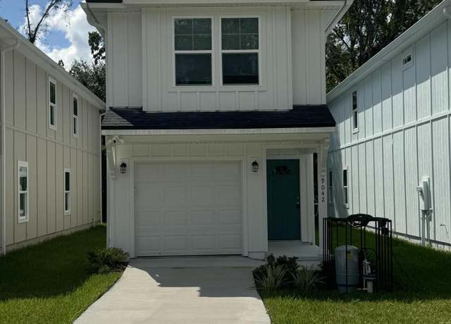 Property at 9042 Eaton Ave, Jacksonville, FL 32211, 3 beds, 2.5 baths