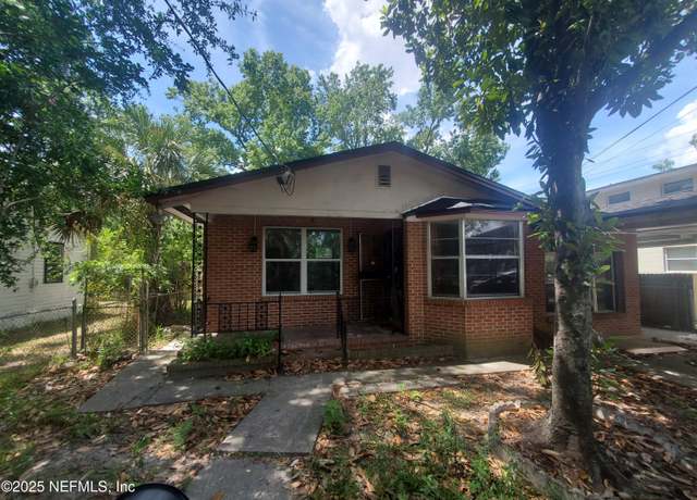 Property at 1656 W 31st St, Jacksonville, FL 32209, 3 beds, 2 baths