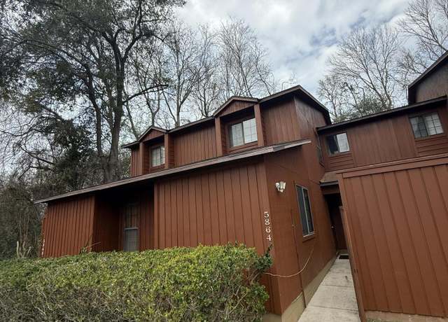 Property at 5864 SW 8th Pl, Gainesville, FL 32607, 3 beds, 3 baths