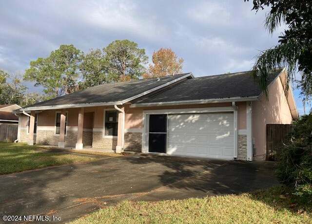 Property at 4325 Julington Creek Rd, Jacksonville, FL 32258, 3 beds, 2 baths