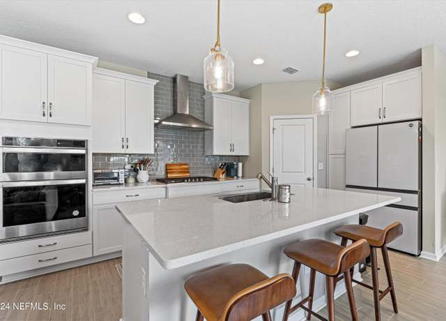 Property at 100 Stargaze Ln, St. Augustine, FL 32095, 4 beds, 2.5 baths