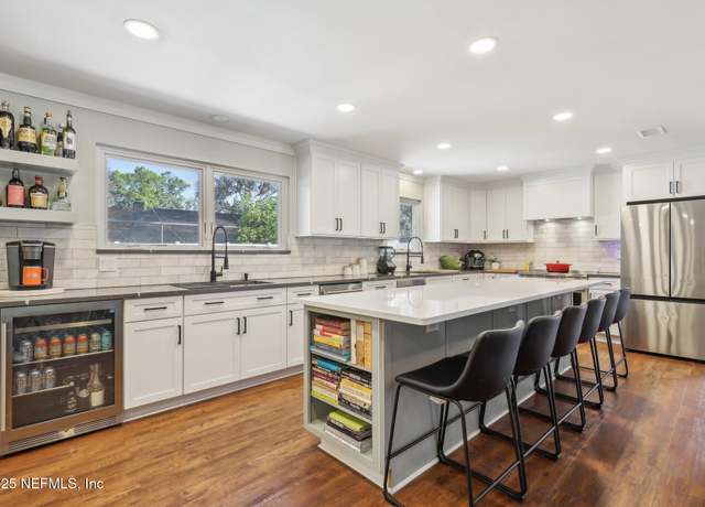 Property at 11543 Starboard Dr, Jacksonville, FL 32225, 4 beds, 2.5 baths