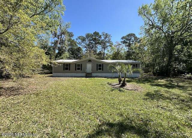 Property at 152 Bonita Dr, Palatka, FL 32177, 4 beds, 2 baths