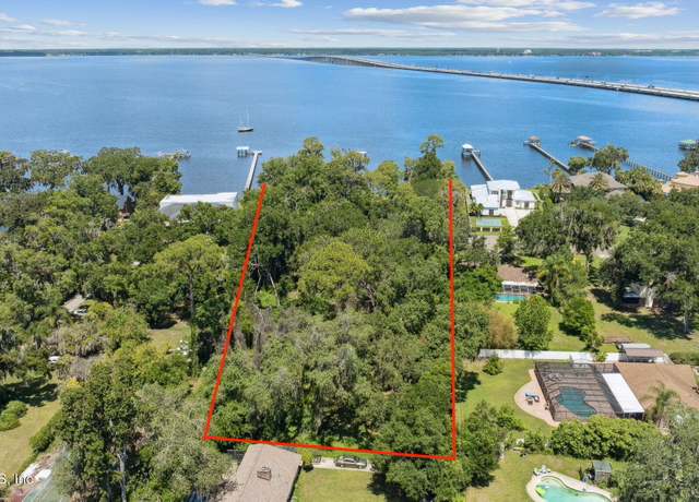 Property at 2510 Hickory Bluff Ln, Jacksonville, FL 32223, 3 beds, 2 baths