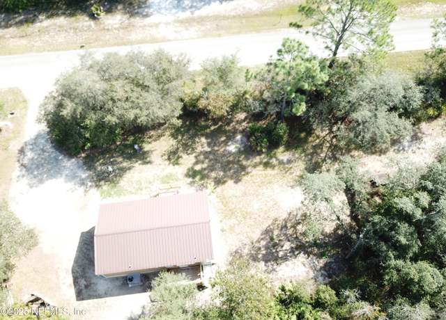 Property at 601 Hoover Rd, Hollister, FL 32147, 3 beds, 2 baths