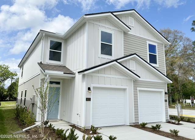 Property at 5615 Coppers Edge Ln, Jacksonville, FL 32254, 3 beds, 2.5 baths