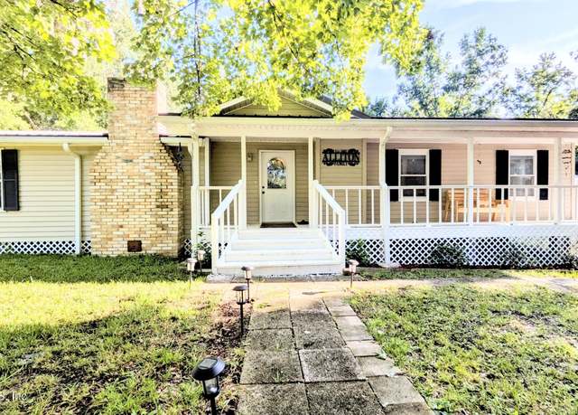 Property at 3822 County Road 220, Middleburg, FL 32068, 4 beds, 2 baths