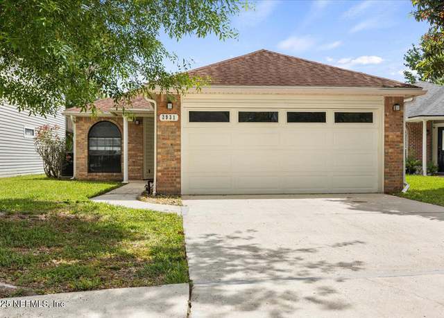 Property at 2931 Lantana Lakes Dr W, Jacksonville, FL 32246, 3 beds, 2 baths