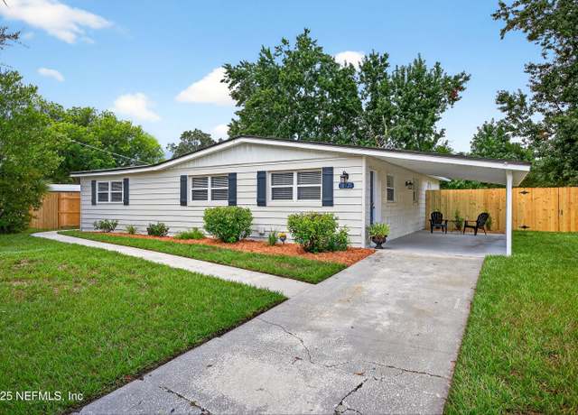 Property at 10721 Indies Dr N, Jacksonville, FL 32246, 5 beds, 2 baths