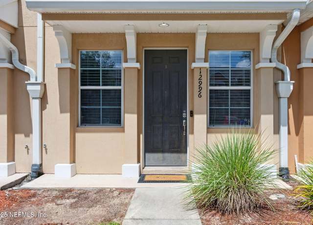 Property at 12996 Springs Manor Dr, Jacksonville, FL 32258, 2 beds, 2.5 baths