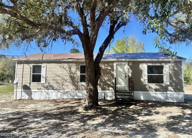 Property at 316 Sheila Ave, Interlachen, FL 32148, 3 beds, 2 baths