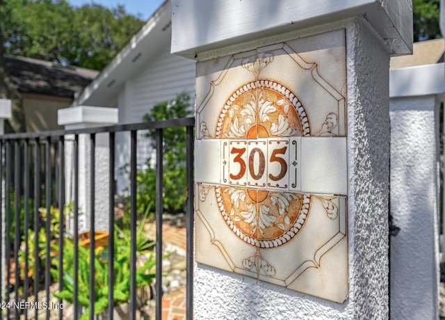 Property at 305 Garden Ln, Atlantic Beach, FL 32233, 3 beds, 3 baths