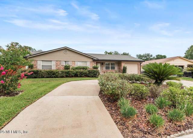 Property at 8515 Canton Dr, Jacksonville, FL 32221, 4 beds, 2.5 baths