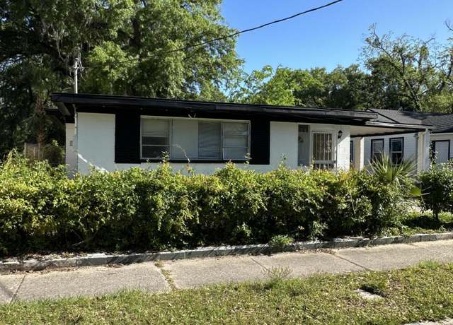 Property at 1651 W 34th St, Jacksonville, FL 32209, 3 beds, 2 baths