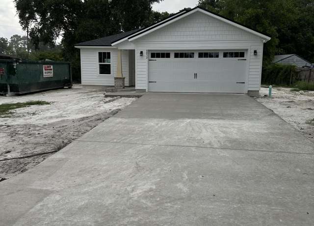 Property at 5812 Oaklane Dr, Jacksonville, FL 32244, 4 beds, 2 baths
