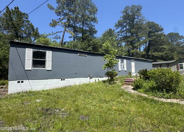 Property at 8571 Vining St, Jacksonville, FL 32210, 3 beds, 2 baths