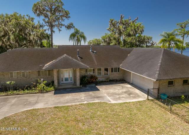 Property at 121 Walton Rd, East Palatka, FL 32131, 3 beds, 2.5 baths